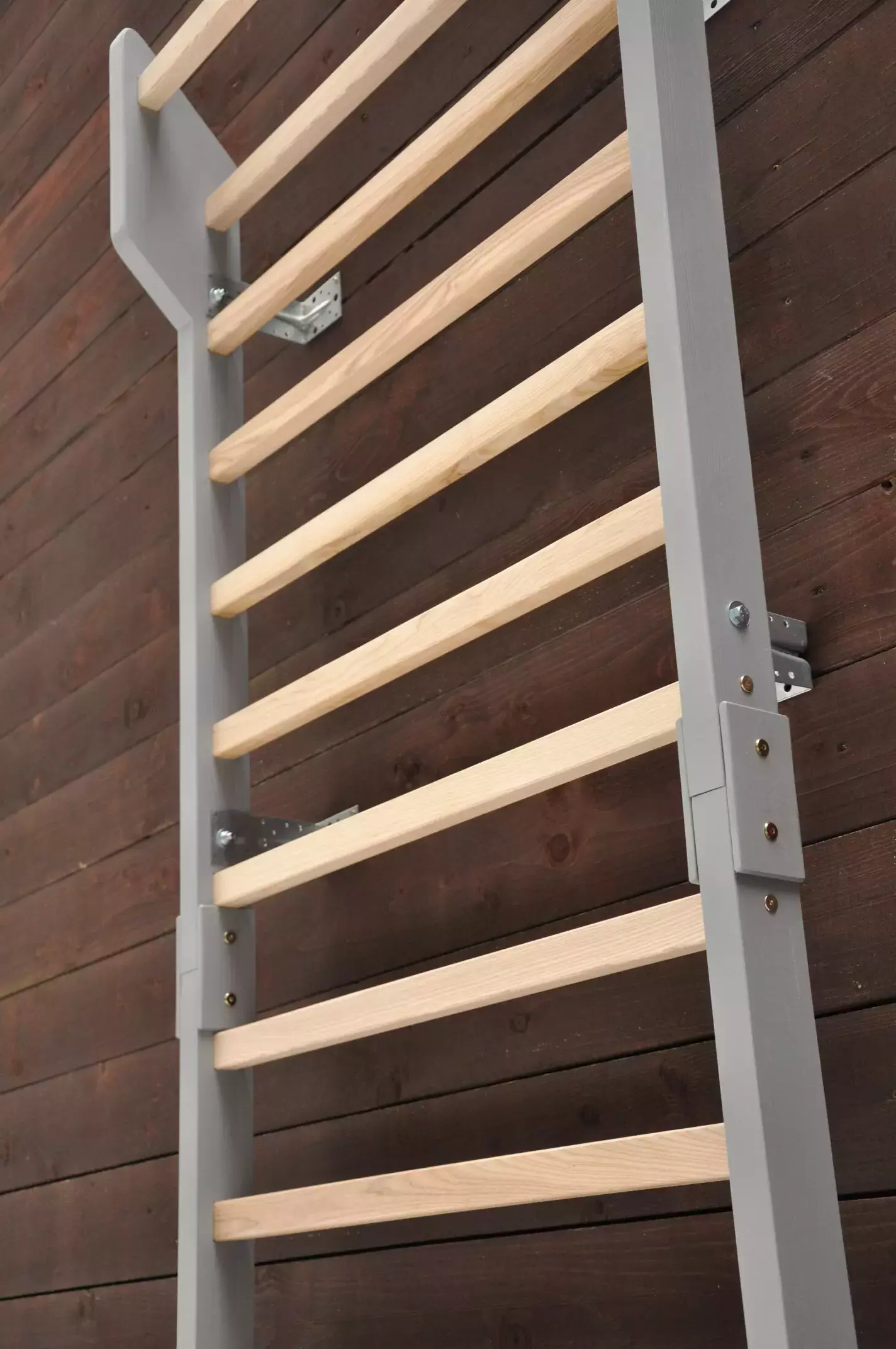 Fixation murale renforcée 200kg pour espalier suédois, compatible fortes morphologies и obésité.